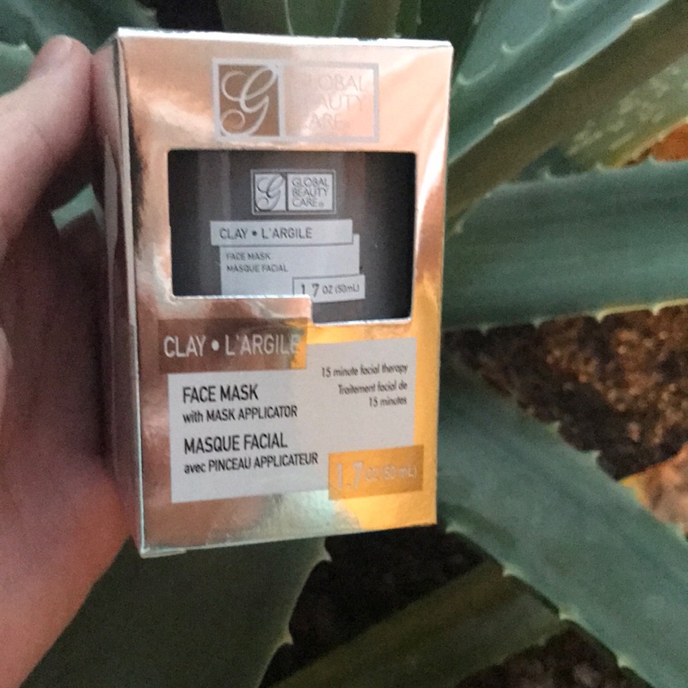 NWT Clay mask